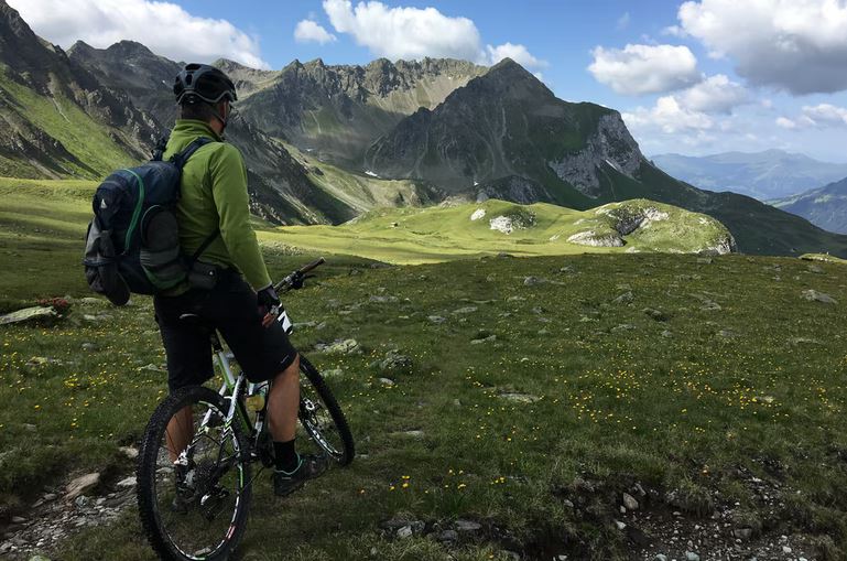 Take a Bike Tour of the City