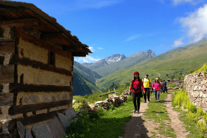 a Travel, Mountains, Tips